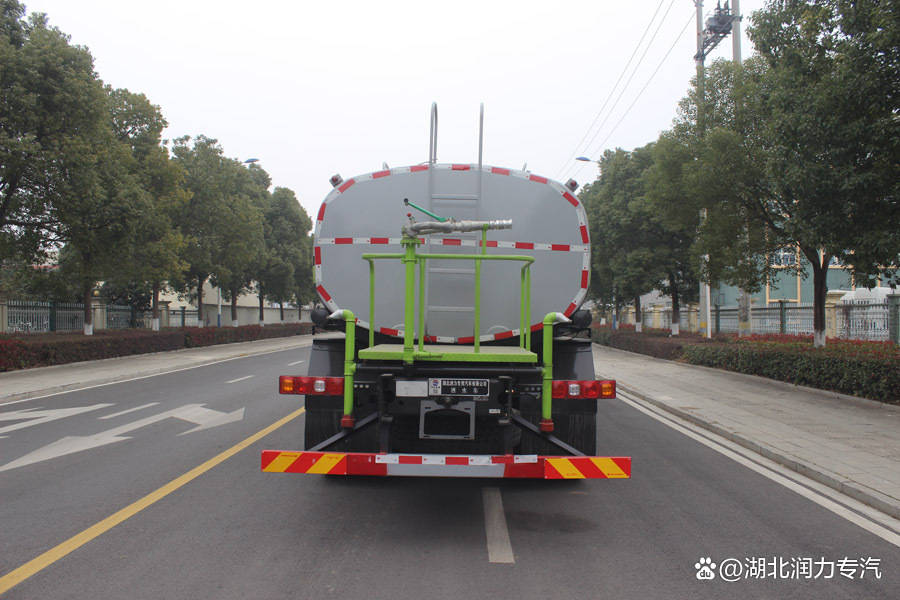 純電動(dòng)垃圾車(chē)亮相第369批《道路機(jī)動(dòng)車(chē)輛生產(chǎn)企業(yè)及產(chǎn)品公告》新產(chǎn)品公示